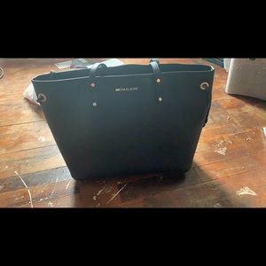 Micheal Kors Purse Tote Set